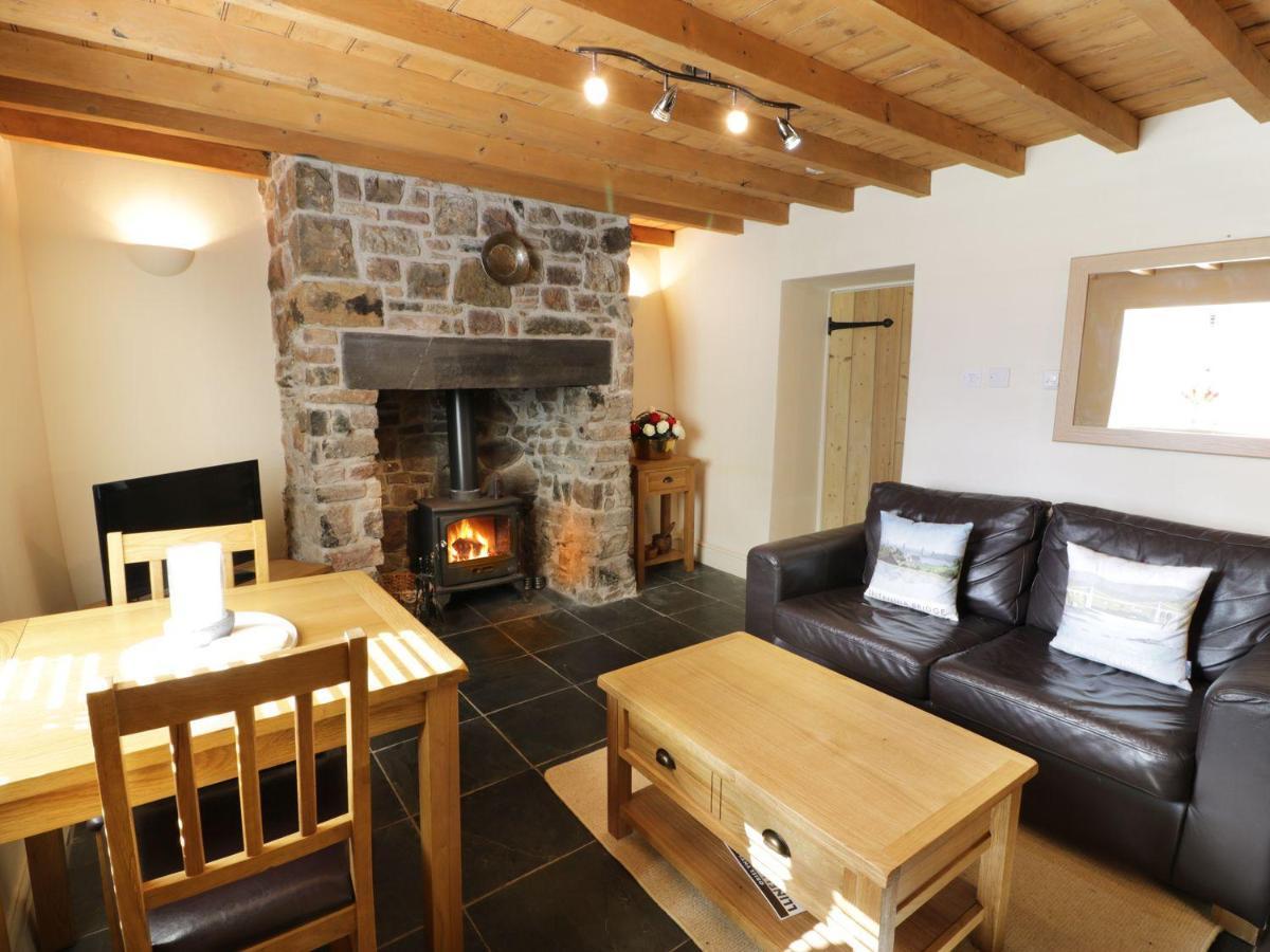 Menai Cottage Llanfairpwllgwyngyll Εξωτερικό φωτογραφία